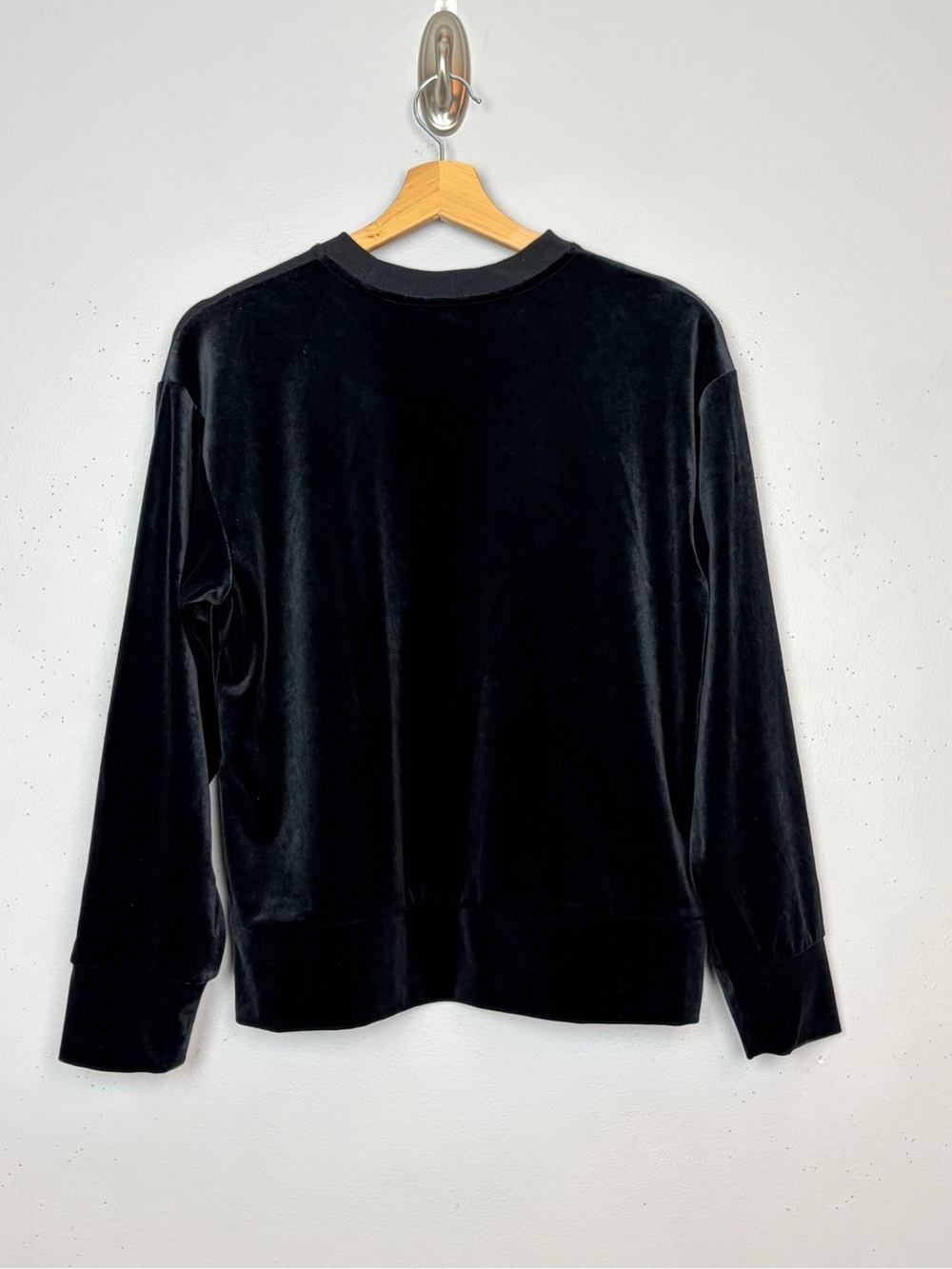 Athleta Black Velvet Long Sleeve Top